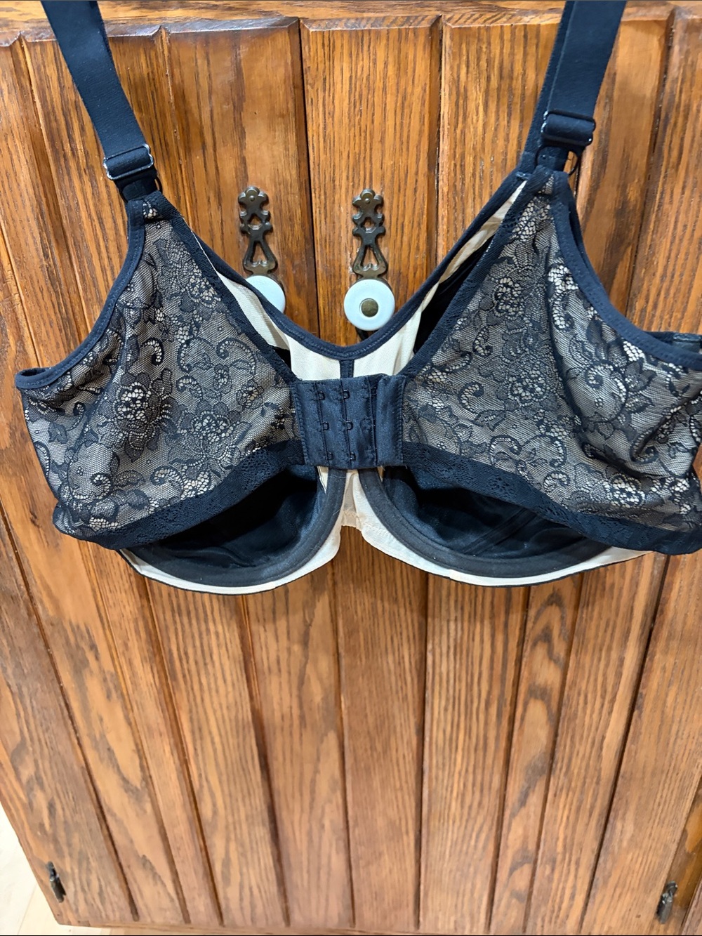 Goddess Black Lace Full Coverage Underwire Bra
Size 42G - Picture 2 of 3